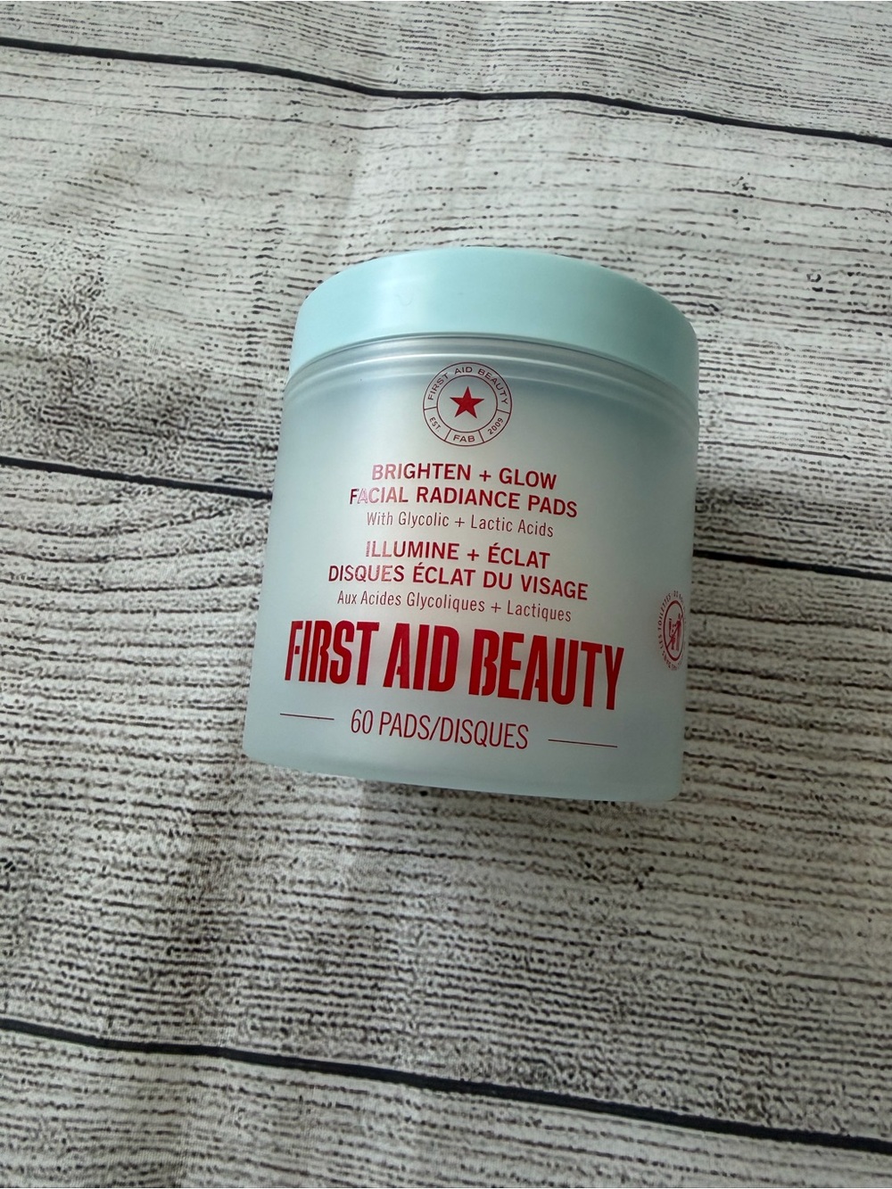 First aid beauty brighten and glow radiance pads